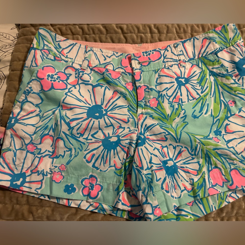 Lilly Pulitzer Size 12 Callahan Floral Print Women's Shorts